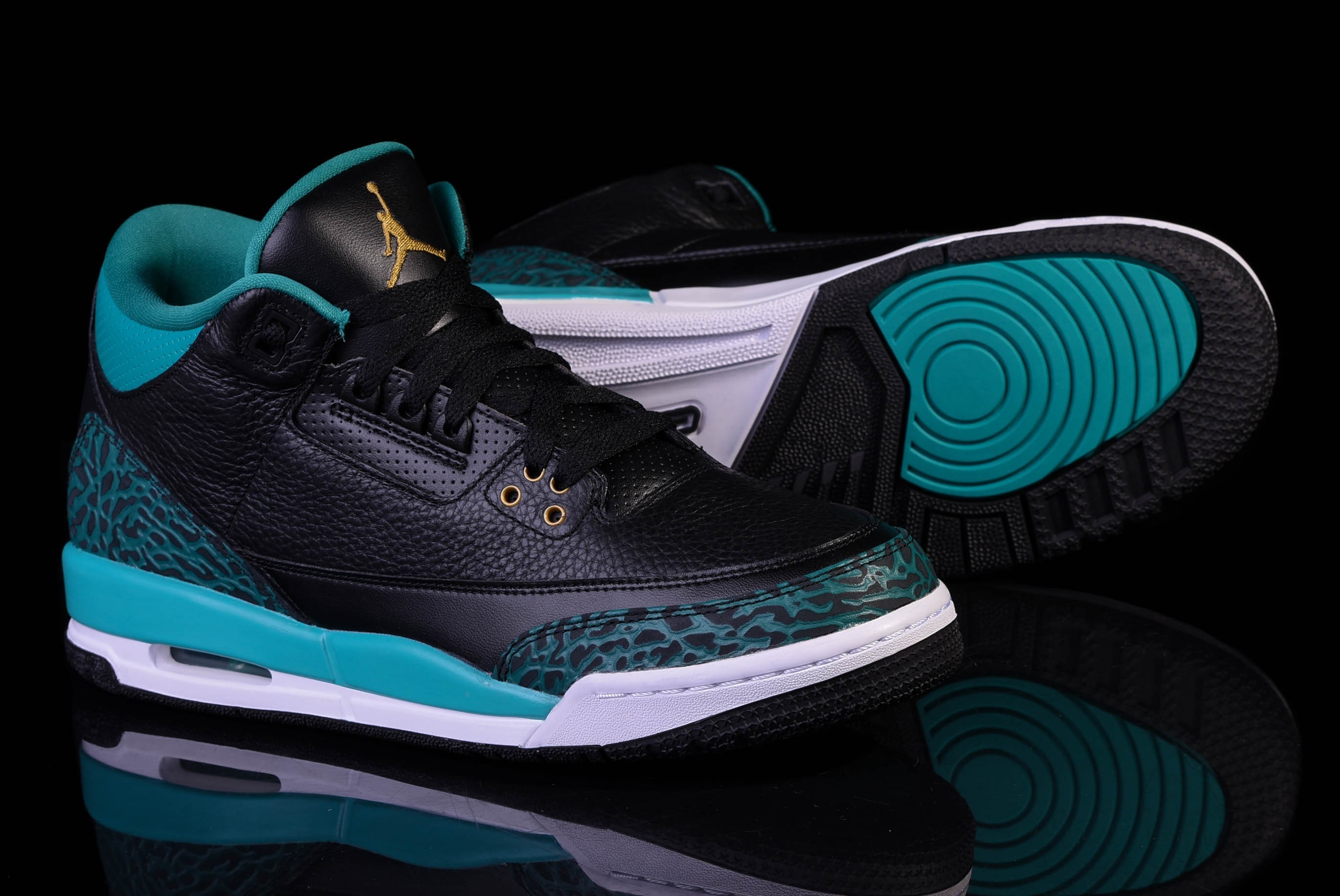 NIKE AIR JORDAN 3 RETRO GG JAGUARS voor 105 00 Basketzone