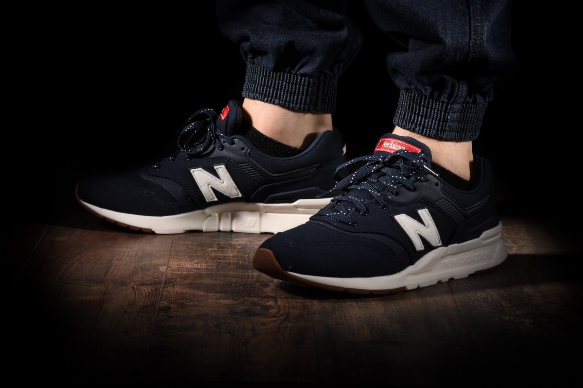 new balance 997h white red