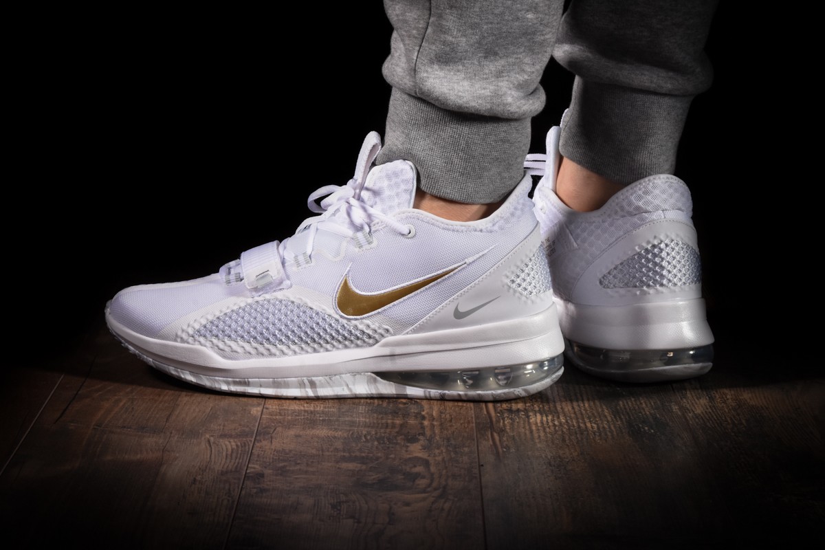 nike air force max low white gold