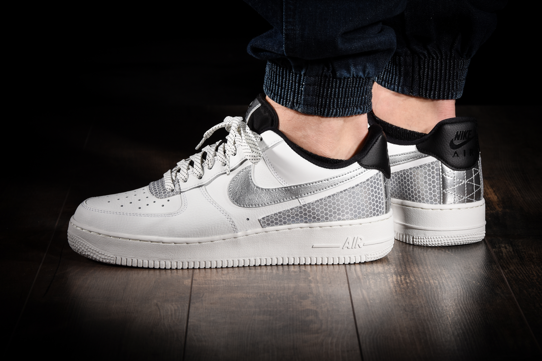 nike air force 1 07 lv8 summit white