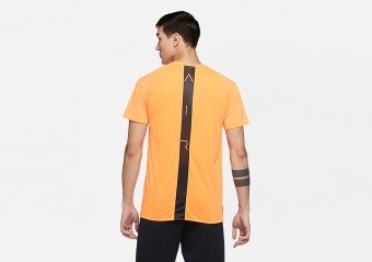 NIKE AIR JORDAN TRAINING TOP TOTAL ORANGE