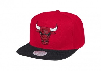 MITCHELL & NESS WOOL 2 TONE SNAPBACK CHICAGO BULLS