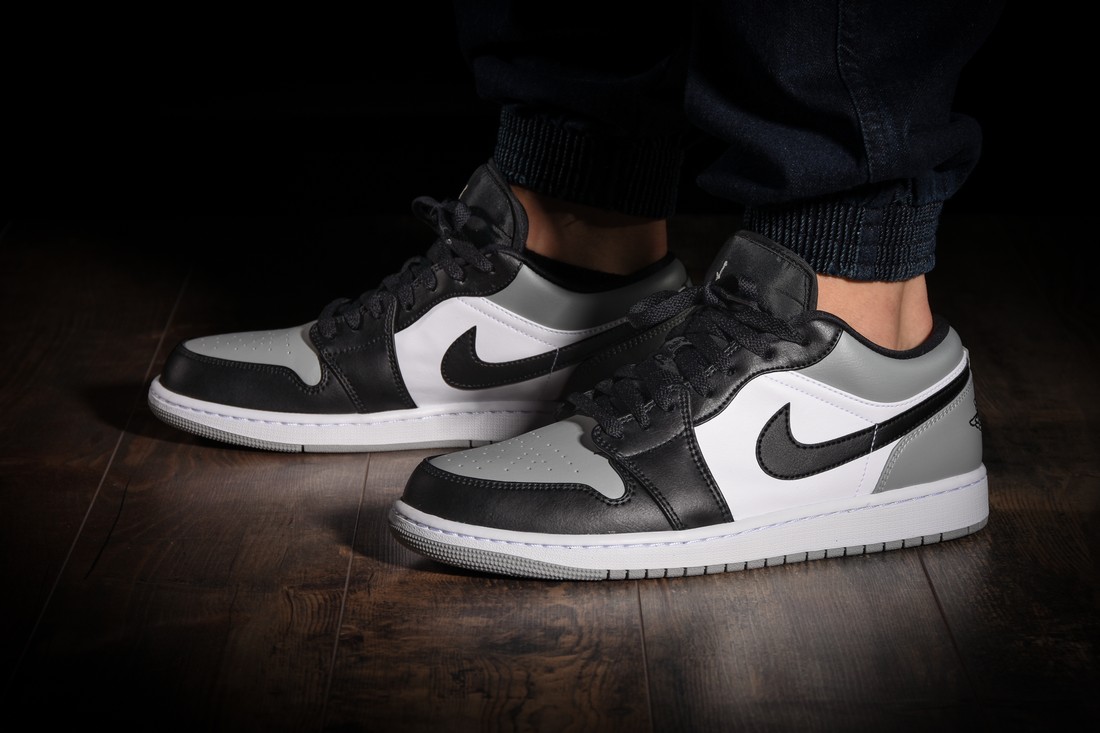 NIKE AIR JORDAN 1 RETRO LOW SHADOW TOE